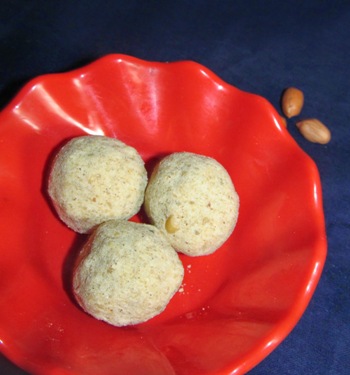 Jowar Peanut Laddu Recipe / Jonna Pindi Palli Laddu - Laddu Recipes